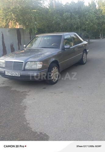 Mercedes E 220 1994, 643,738 km - 2.2 л - Sabirabad