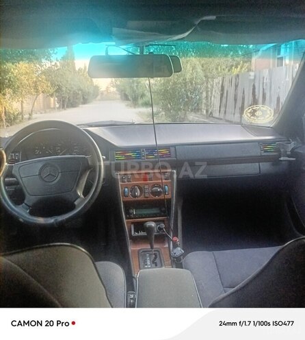 Mercedes E 220 1994, 643,738 km - 2.2 л - Sabirabad