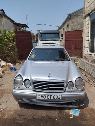 Mercedes E 230 1996, 350,000 km - 2.3 l - Bərdə