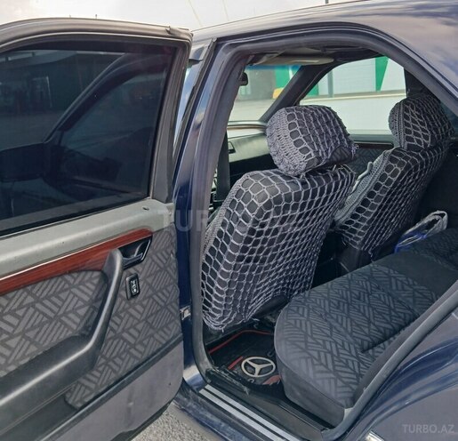 Mercedes C 200 1996, 254,236 km - 2.0 l - Bakı