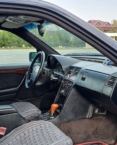 Mercedes C 200 1996, 254,236 km - 2.0 l - Bakı