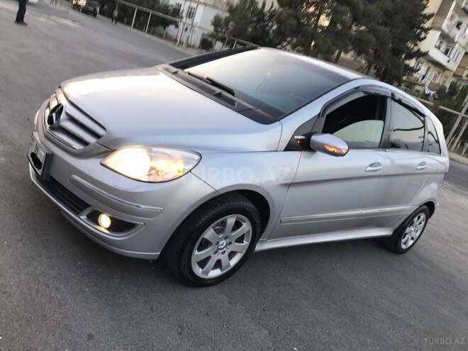 Mercedes B 170 2008, 137,000 km - 1.7 л - Sumqayıt