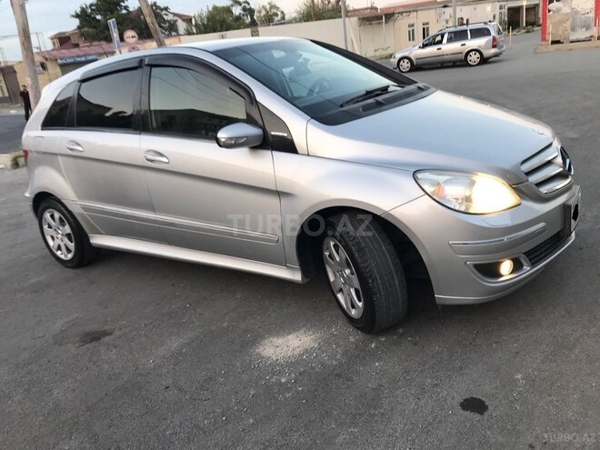 Mercedes B 170 2008, 137,000 km - 1.7 л - Sumqayıt