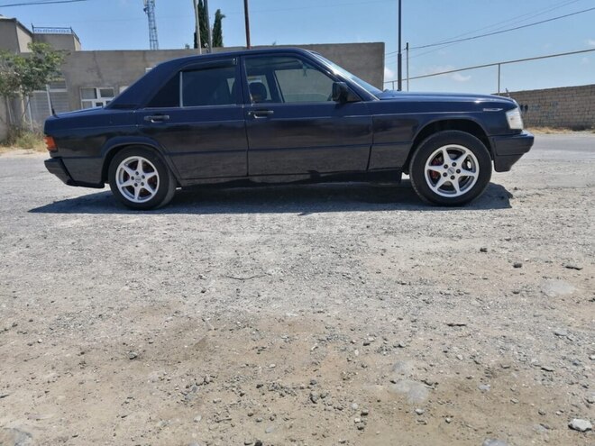 Mercedes 190 1992, 239,100 km - 2.0 л - Bakı