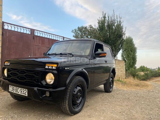 LADA (VAZ) Niva 1999, 130,000 km - 1.7 l - Qusar