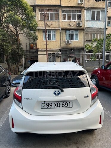 Toyota Aqua 2019, 72,000 km - 1.5 l - Bakı