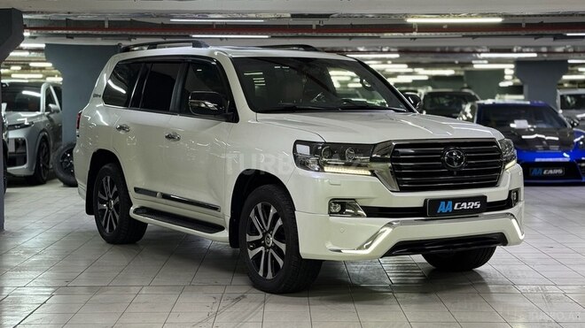 Toyota Land Cruiser 2018, 81,000 km - 4.6 l - Bakı