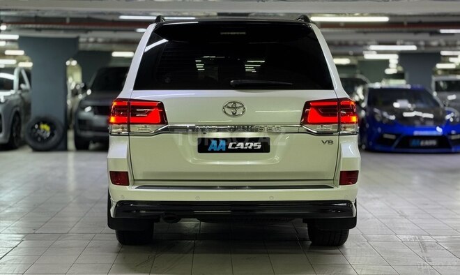 Toyota Land Cruiser 2018, 81,000 km - 4.6 l - Bakı