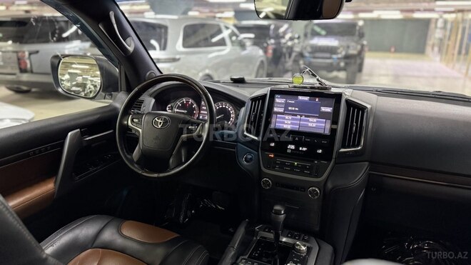 Toyota Land Cruiser 2018, 81,000 km - 4.6 l - Bakı