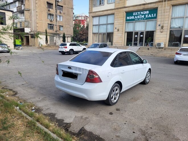 Ford Focus 2011, 195,000 km - 1.6 l - Gəncə