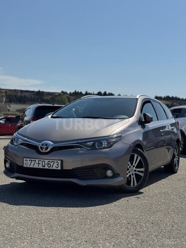Toyota Auris 2015, 238,000 km - 1.4 l - Bakı