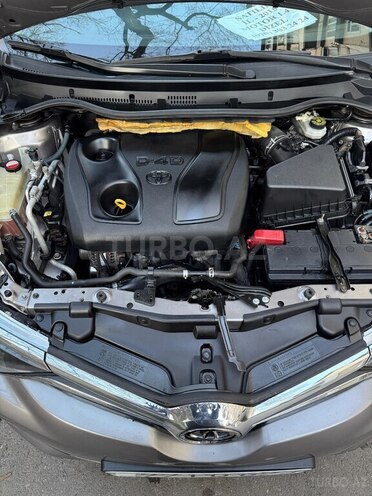 Toyota Auris 2015, 238,000 km - 1.4 l - Bakı