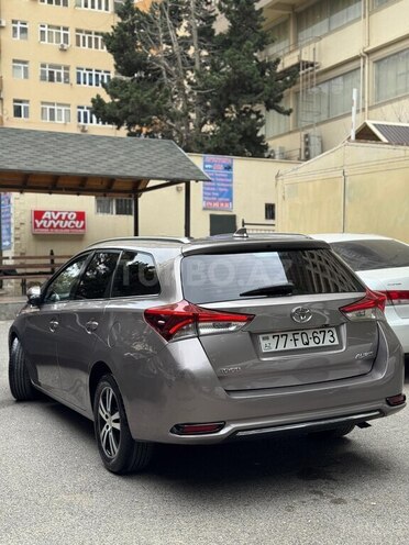 Toyota Auris 2015, 238,000 km - 1.4 l - Bakı