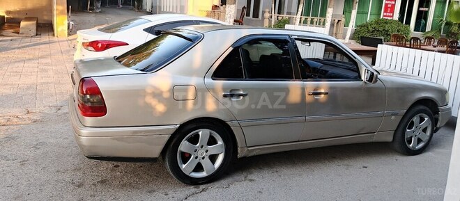 Mercedes C 180 1993, 385,943 km - 1.8 л - Bakı