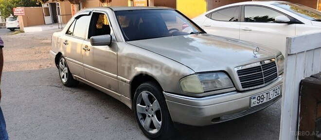 Mercedes C 180 1993, 385,943 km - 1.8 л - Bakı