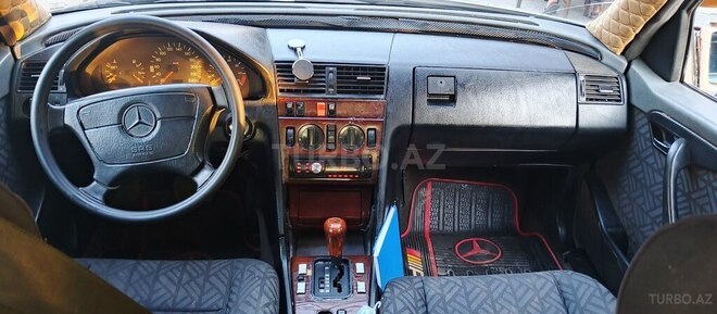 Mercedes C 180 1993, 385,943 km - 1.8 л - Bakı