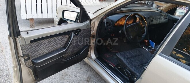 Mercedes C 180 1993, 385,943 km - 1.8 л - Bakı