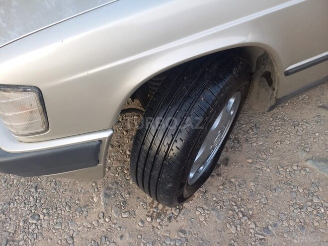 Mercedes 190 1987, 250,000 km - 2.0 л - Gəncə