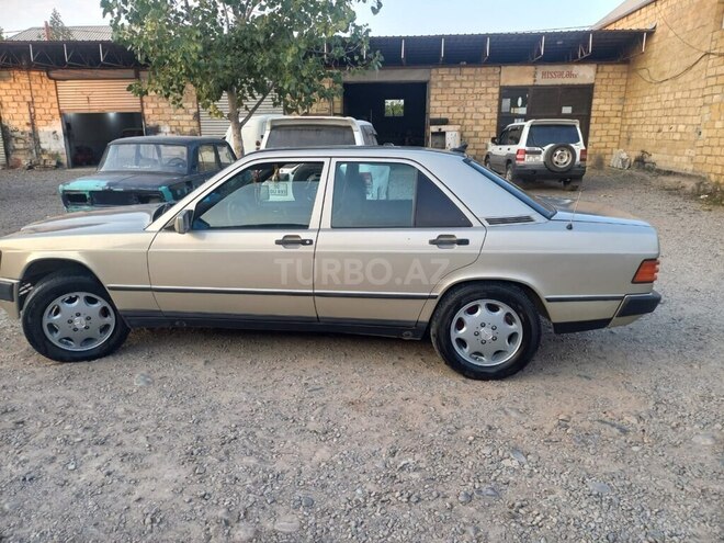 Mercedes 190 1987, 250,000 km - 2.0 л - Gəncə