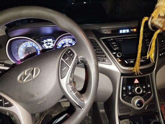 Hyundai Elantra 2014, 250,000 km - 1.8 л - Şabran