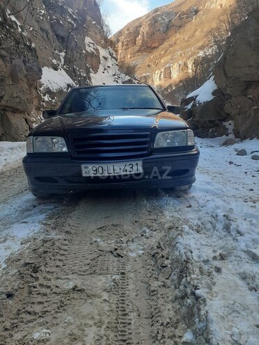 Mercedes C 230 1997, 324,271 km - 2.3 л - Quba
