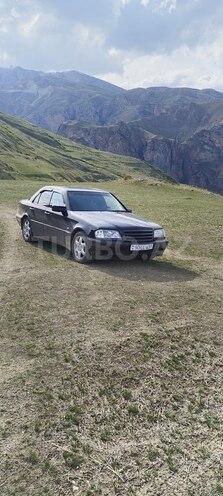 Mercedes C 230 1997, 324,271 km - 2.3 л - Quba