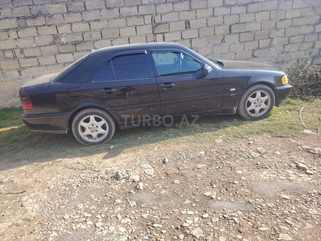 Mercedes C 230 1997, 324,271 km - 2.3 л - Quba