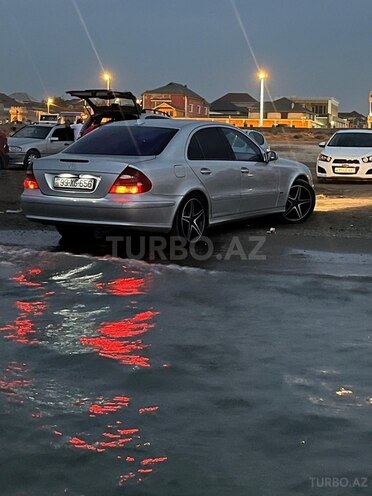 Mercedes E 270 2003, 372,000 km - 2.7 л - Bakı