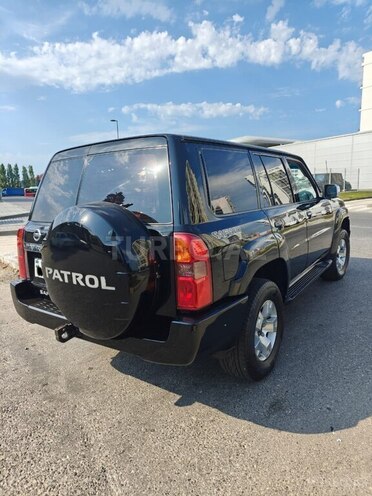 Nissan Patrol 2006, 286,362 km - 4.8 l - Bakı