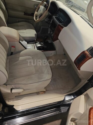 Nissan Patrol 2006, 286,362 km - 4.8 l - Bakı