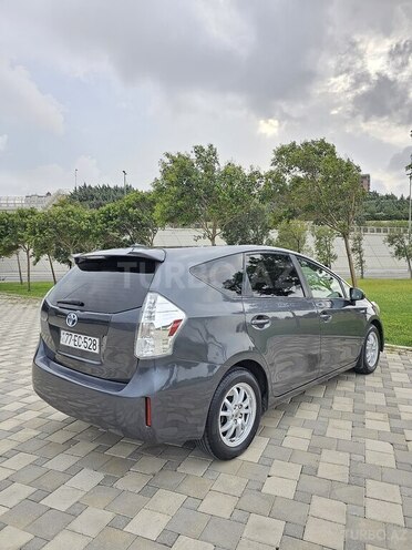 Toyota Prius V 2012, 180,000 km - 1.8 л - Bakı