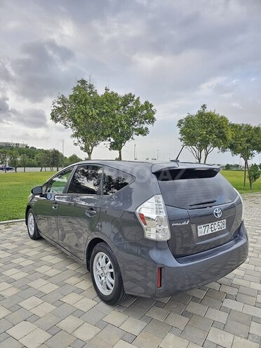 Toyota Prius V 2012, 180,000 km - 1.8 л - Bakı