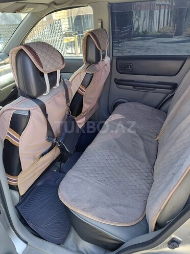 Nissan X-Trail 2001, 322,482 km - 2.0 l - Qusar