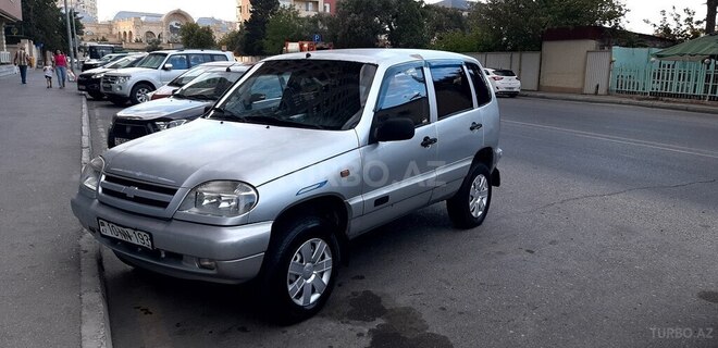 Chevrolet Niva 2004, 175,000 km - 1.7 л - Bakı