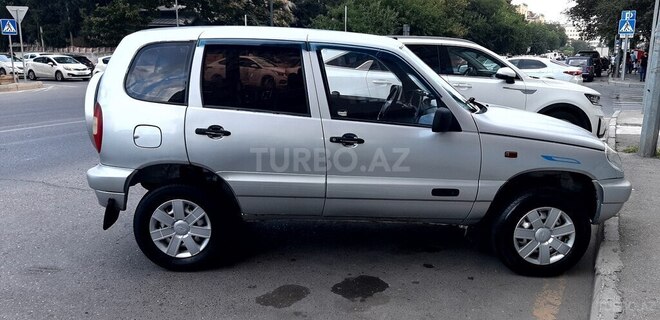 Chevrolet Niva 2004, 175,000 km - 1.7 л - Bakı