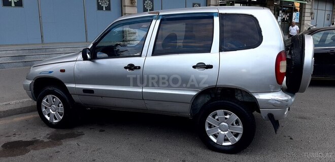 Chevrolet Niva 2004, 175,000 km - 1.7 л - Bakı