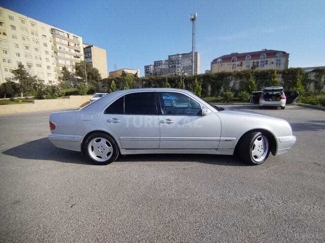 Mercedes E 240 1999, 240,000 km - 2.6 l - Bakı