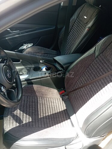 Hyundai Elantra 2023, 28,000 km - 2.0 л - Bakı