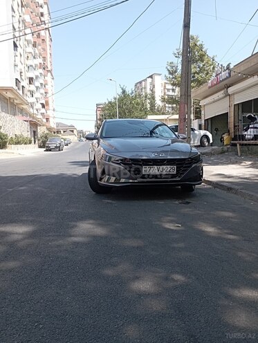 Hyundai Elantra 2023, 28,000 km - 2.0 л - Bakı