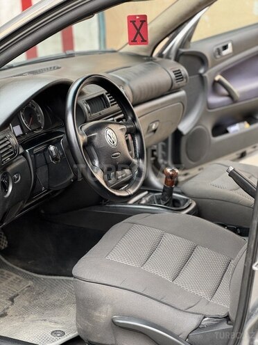 Volkswagen Passat 2001, 235,842 km - 1.8 l - Qusar