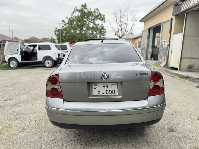 Volkswagen Passat 2001, 235,842 km - 1.8 l - Qusar