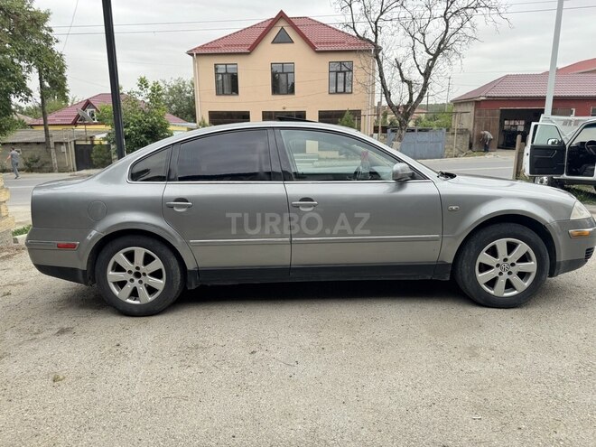 Volkswagen Passat 2001, 235,842 km - 1.8 l - Qusar