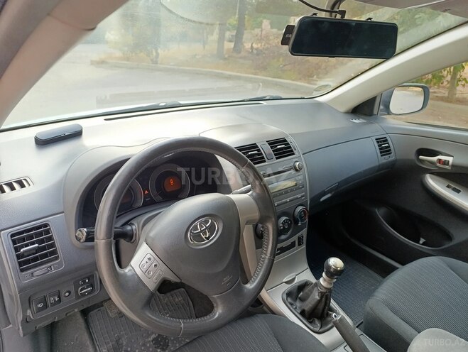 Toyota Corolla 2010, 262,000 km - 1.4 l - Bakı