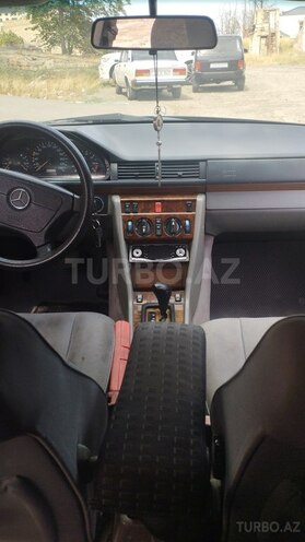 Mercedes E 200 1995, 360,980 km - 2.0 l - Gəncə