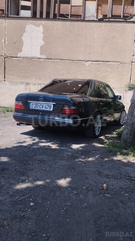 Mercedes E 200 1995, 360,980 km - 2.0 l - Gəncə