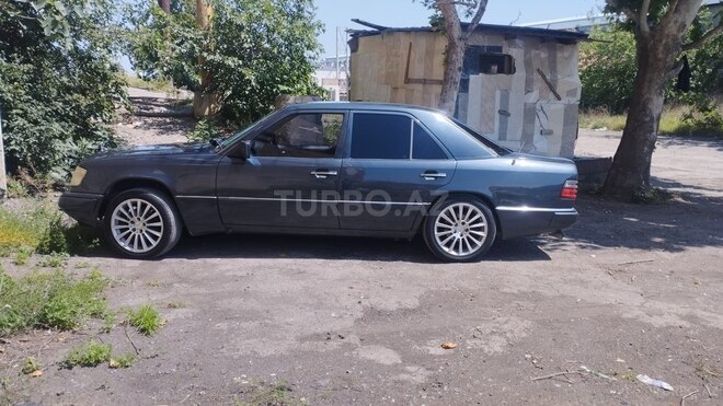 Mercedes E 200 1995, 360,980 km - 2.0 l - Gəncə