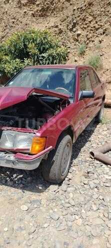 Mercedes E 200 1990, 250,000 km - 2.0 l - Tovuz