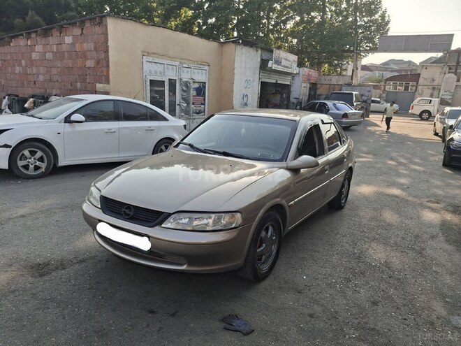Opel Vectra 1996, 360,000 km - 1.6 l - Bakı