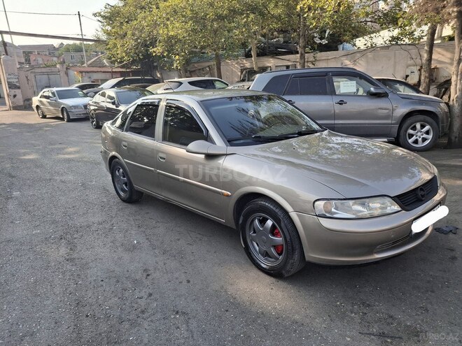 Opel Vectra 1996, 360,000 km - 1.6 l - Bakı