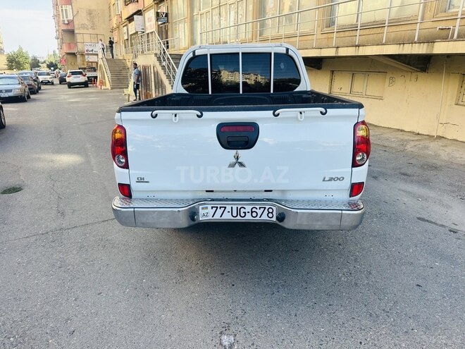 Mitsubishi L200 2014, 178,952 km - 2.5 л - Bakı